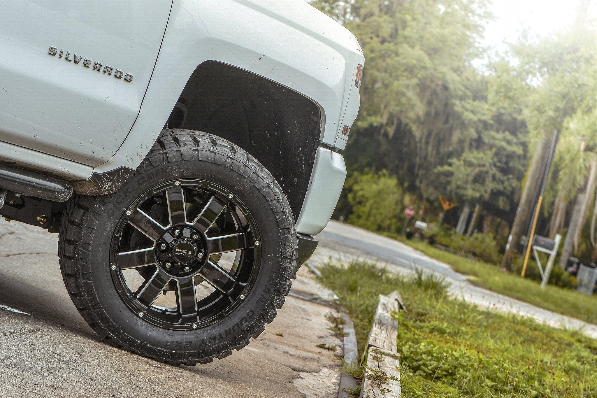 HD Off-Road Wheels Truck Wheels HD Off-Road 8-Point | Gloss Black Milled Edge