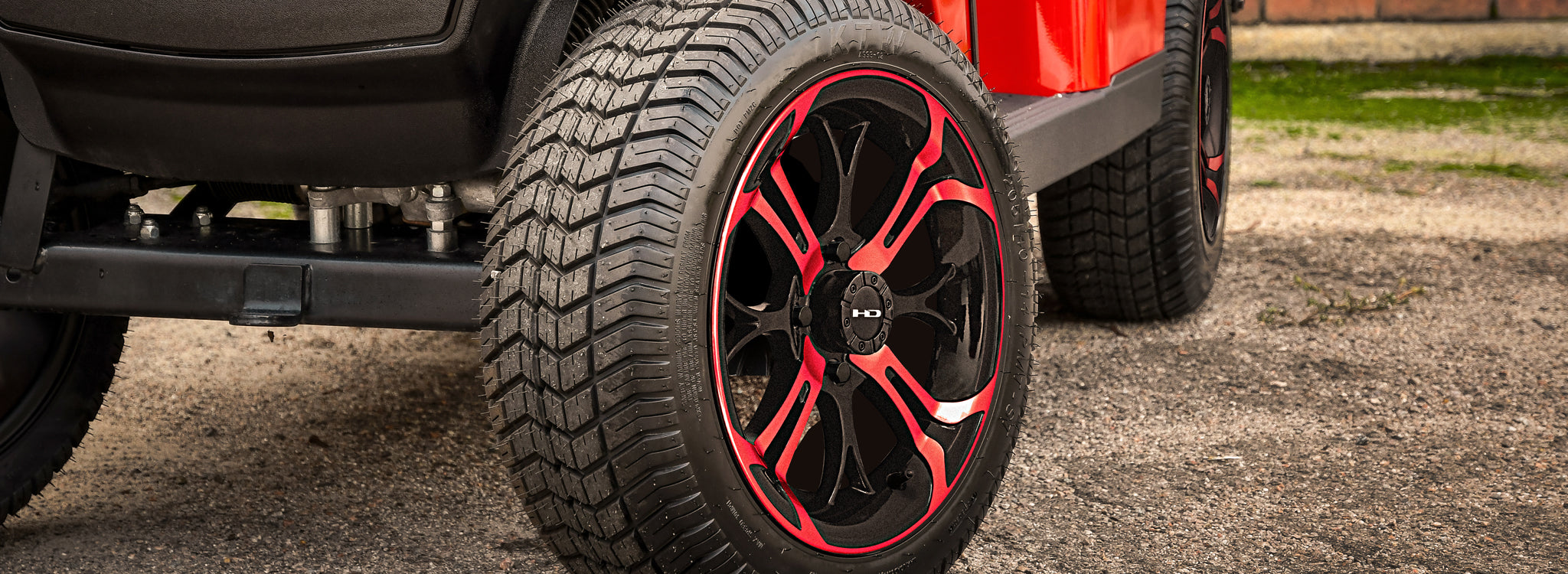 HD Golf Wheels Spinout Gloss Black Machined Face Red