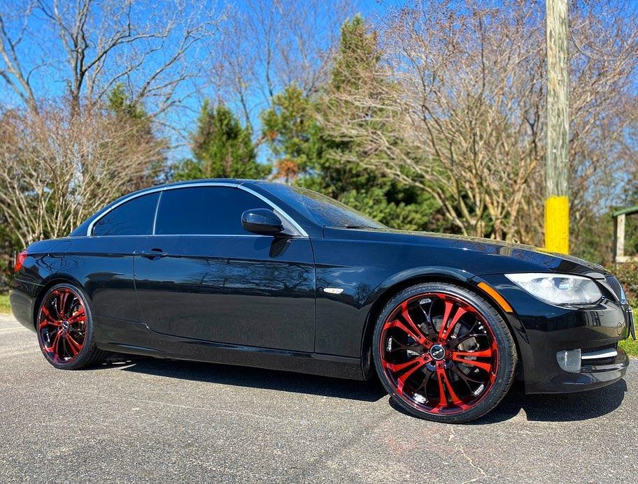 The Original HD Wheels Spinout Red and Black Colors in 16, 17, 18, & 20 Inch Custom Wheel Rims BMW 3 Series